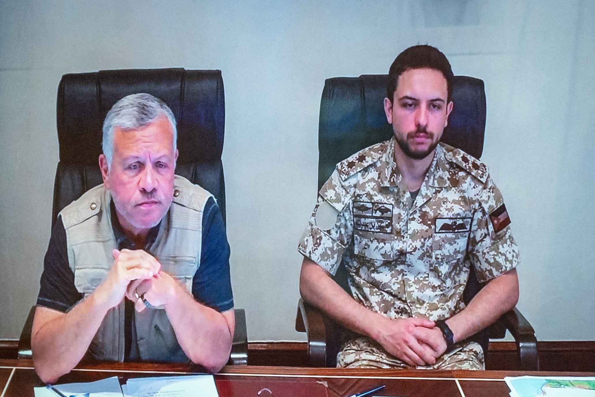 الملك يؤكد ضرورة بذل الجهود للتخفيف على المواطنين ومتابعة الأسعار في الأسواق