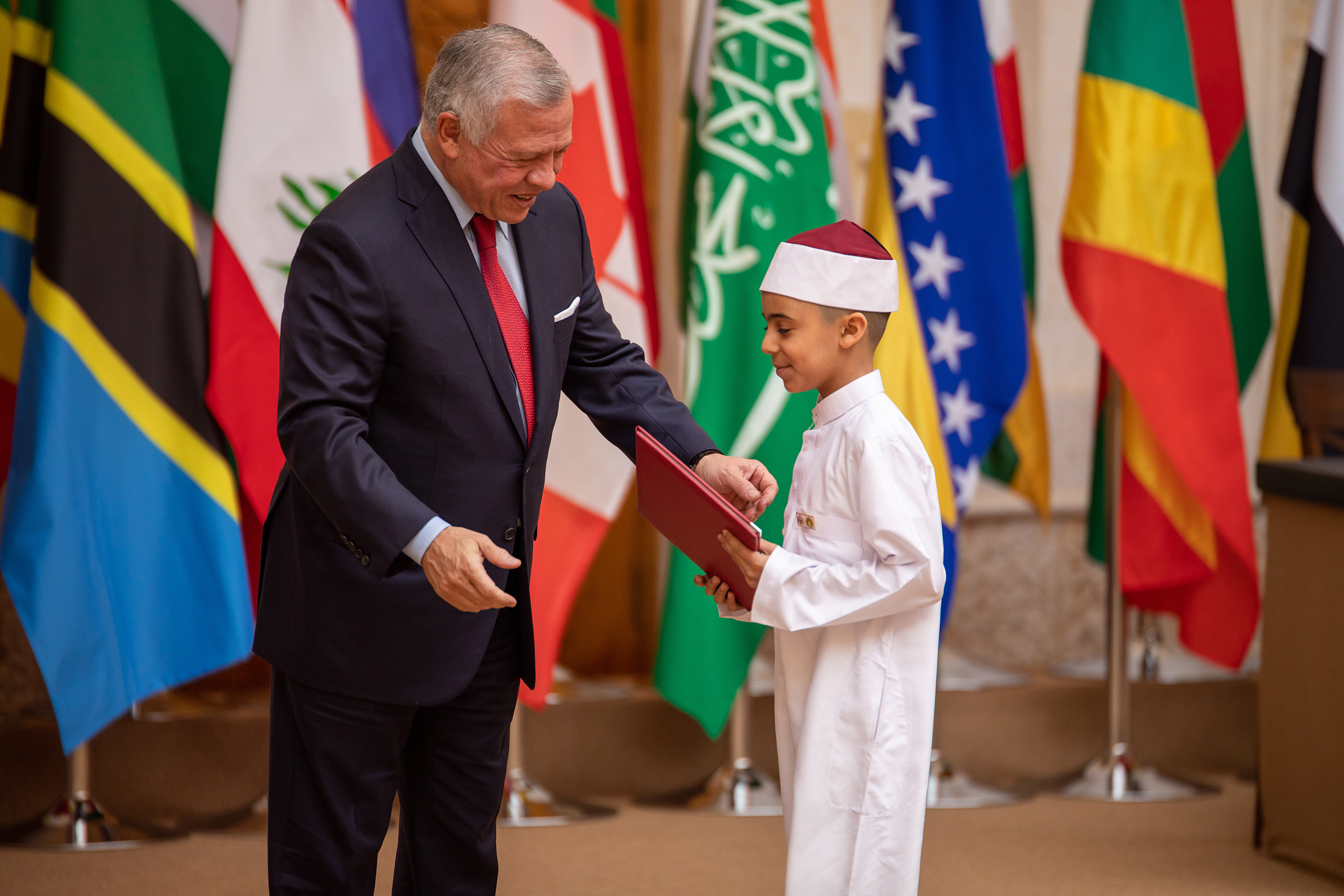 الملك يكرّم الفائزين بالمسابقة الهاشمية الدولية والمحلية لحفظ القرآن الكريم وتلاوته