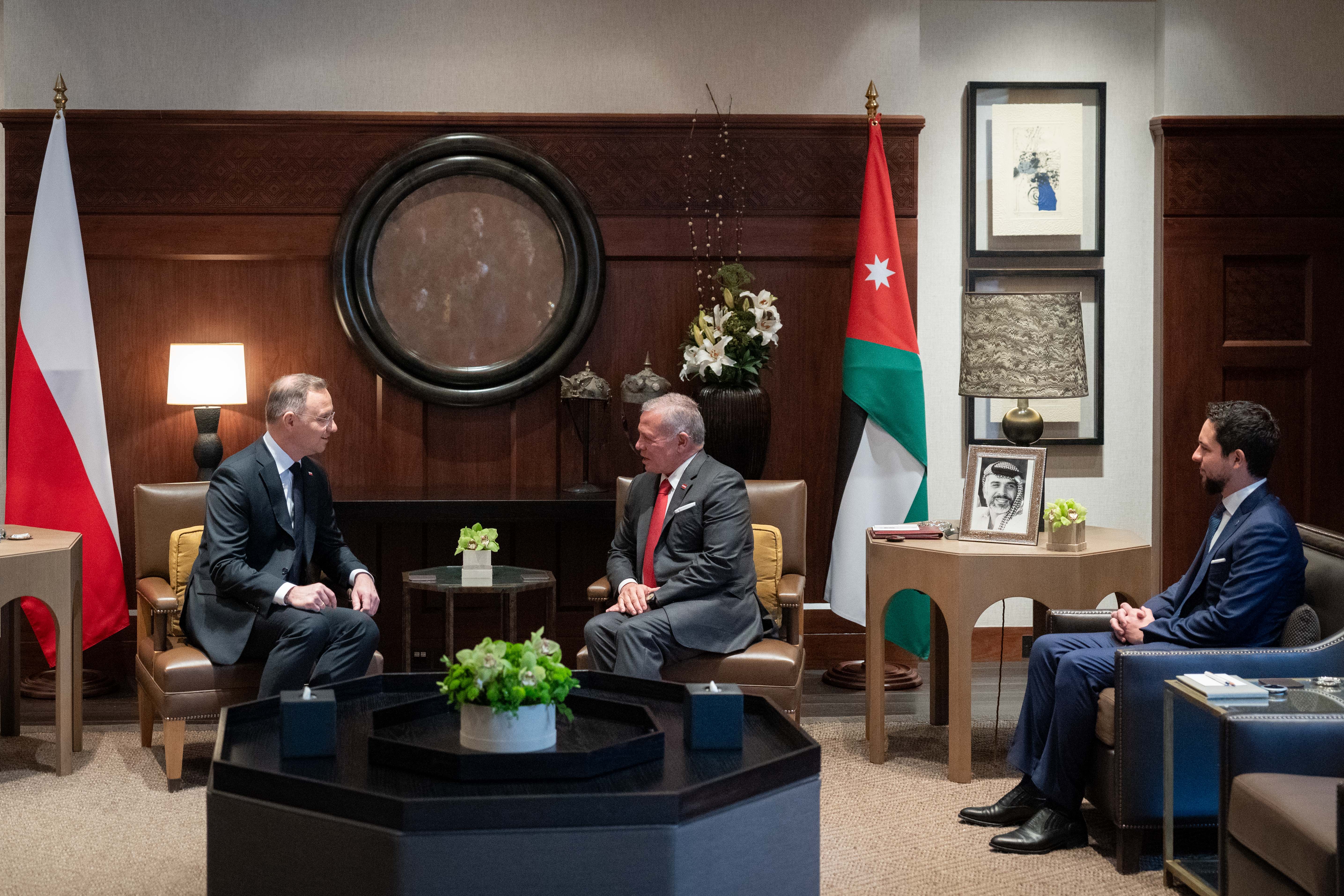 الملك والرئيس البولندي يعقدان مباحثات في قصر الحسينية